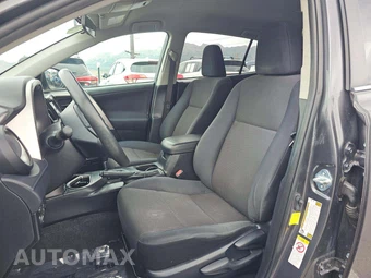 2017 Toyota RAV4 LE - miniatura 6