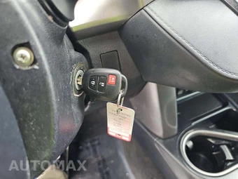 2017 Toyota RAV4 LE - miniatura 8