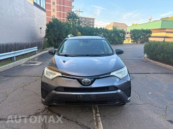 2017 Toyota RAV4 LE - miniatura 2