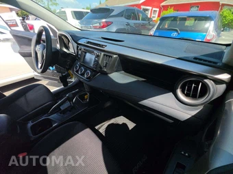 2017 Toyota RAV4 LE – miniatura 19