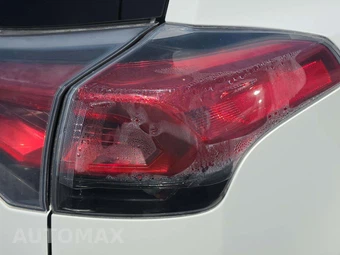 2017 Toyota RAV4 LE – miniatura 28