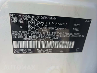 2017 Toyota RAV4 LE – miniatura 2