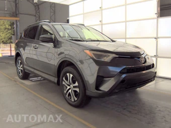 2017 Toyota RAV4 LE – miniatura 3