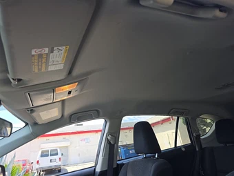 2017 Toyota RAV4 LE – miniatura 21
