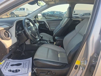 2017 Toyota RAV4 Limited – miniatura 13