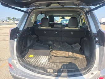 2017 Toyota RAV4 Limited – miniatura 23