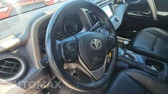 2017 Toyota RAV4 Limited – miniatura 24