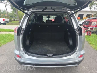 2017 Toyota RAV4 Limited – miniatura 19