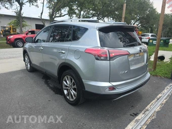 2017 Toyota RAV4 Limited – miniatura 6