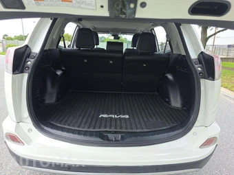 2017 Toyota RAV4 Limited - miniatura 14
