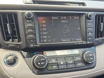 2017 Toyota RAV4 Platinum – miniatura 10