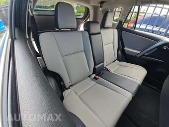 2017 Toyota RAV4 Platinum – miniatura 16