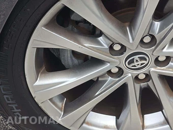 2017 Toyota RAV4 Platinum – miniatura 22
