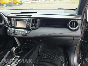 2017 Toyota RAV4 SE - miniatura 16