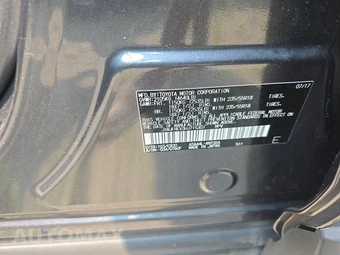 2017 Toyota RAV4 SE – miniatura 14
