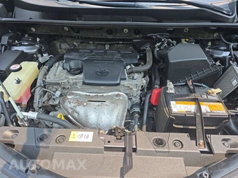 2017 Toyota RAV4 SE – miniatura 15