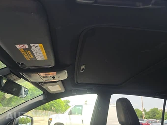 2017 Toyota RAV4 SE – miniatura 17