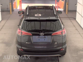 2017 Toyota RAV4 SE – miniatura 5