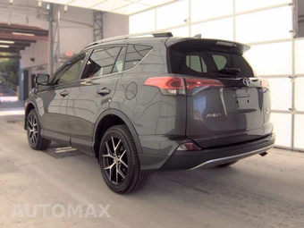 2017 Toyota RAV4 SE – miniatura 6
