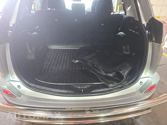 2017 Toyota RAV4 XLE - miniatura 16