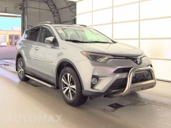 2017 Toyota RAV4 XLE - miniatura 3