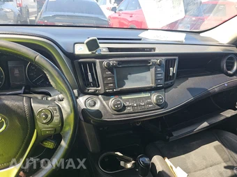 2017 Toyota RAV4 XLE – miniatura 11