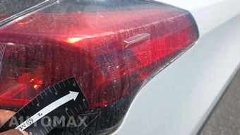 2017 Toyota RAV4 XLE – miniatura 23