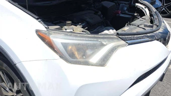2017 Toyota RAV4 XLE – miniatura 42