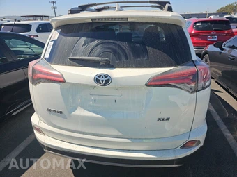 2017 Toyota RAV4 XLE – miniatura 5