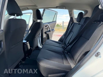 2017 Toyota RAV4 XLE - miniatura 10