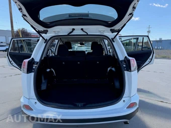 2017 Toyota RAV4 XLE - miniatura 11