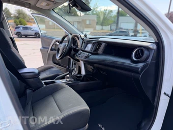 2017 Toyota RAV4 XLE - miniatura 13