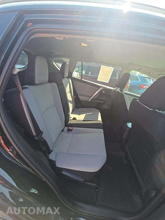 2017 Toyota RAV4 XLE – miniatura 16