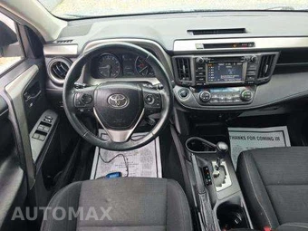 2017 Toyota RAV4 XLE – miniatura 11