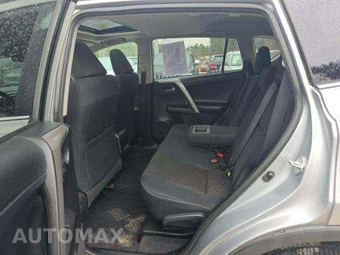 2017 Toyota RAV4 XLE – miniatura 14