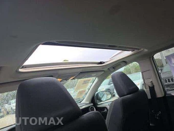 2017 Toyota RAV4 XLE – miniatura 27