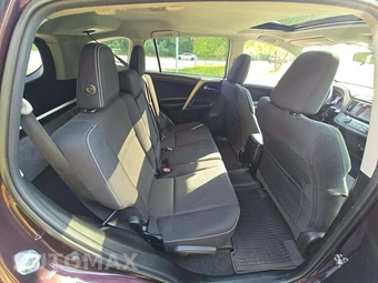 2017 Toyota RAV4 XLE – miniatura 16