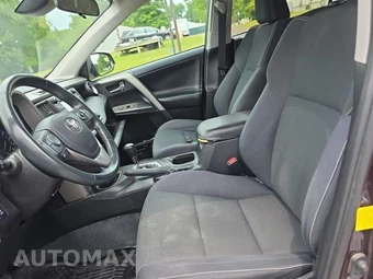 2017 Toyota RAV4 XLE – miniatura 13