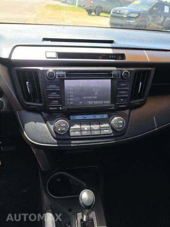 2017 Toyota RAV4 XLE – miniatura 11