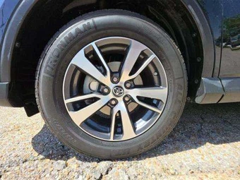 2017 Toyota RAV4 XLE – miniatura 30