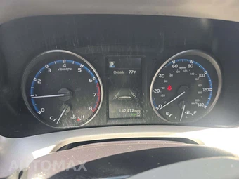 2017 Toyota RAV4 XLE - miniatura 9