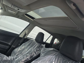2017 Toyota RAV4 XLE – miniatura 18