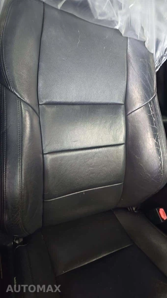 2017 Toyota RAV4 XLE – miniatura 28