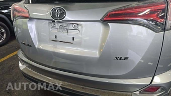 2017 Toyota RAV4 XLE – miniatura 35