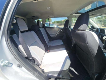 2017 Toyota RAV4 XLE – miniatura 16