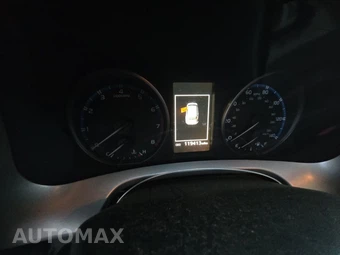 2017 Toyota RAV4 XLE – miniatura 12