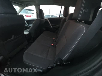 2017 Toyota RAV4 XLE – miniatura 13