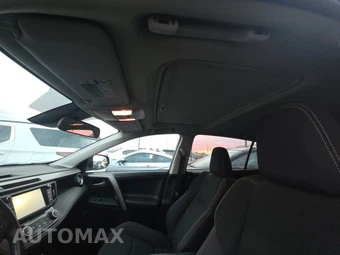 2017 Toyota RAV4 XLE – miniatura 17