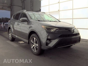 2017 Toyota RAV4 XLE – miniatura 3