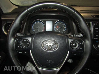 2017 Toyota RAV4 XLE – miniatura 11